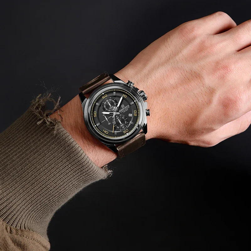 NF8075 watchmodelExhibition 3 720x@2x